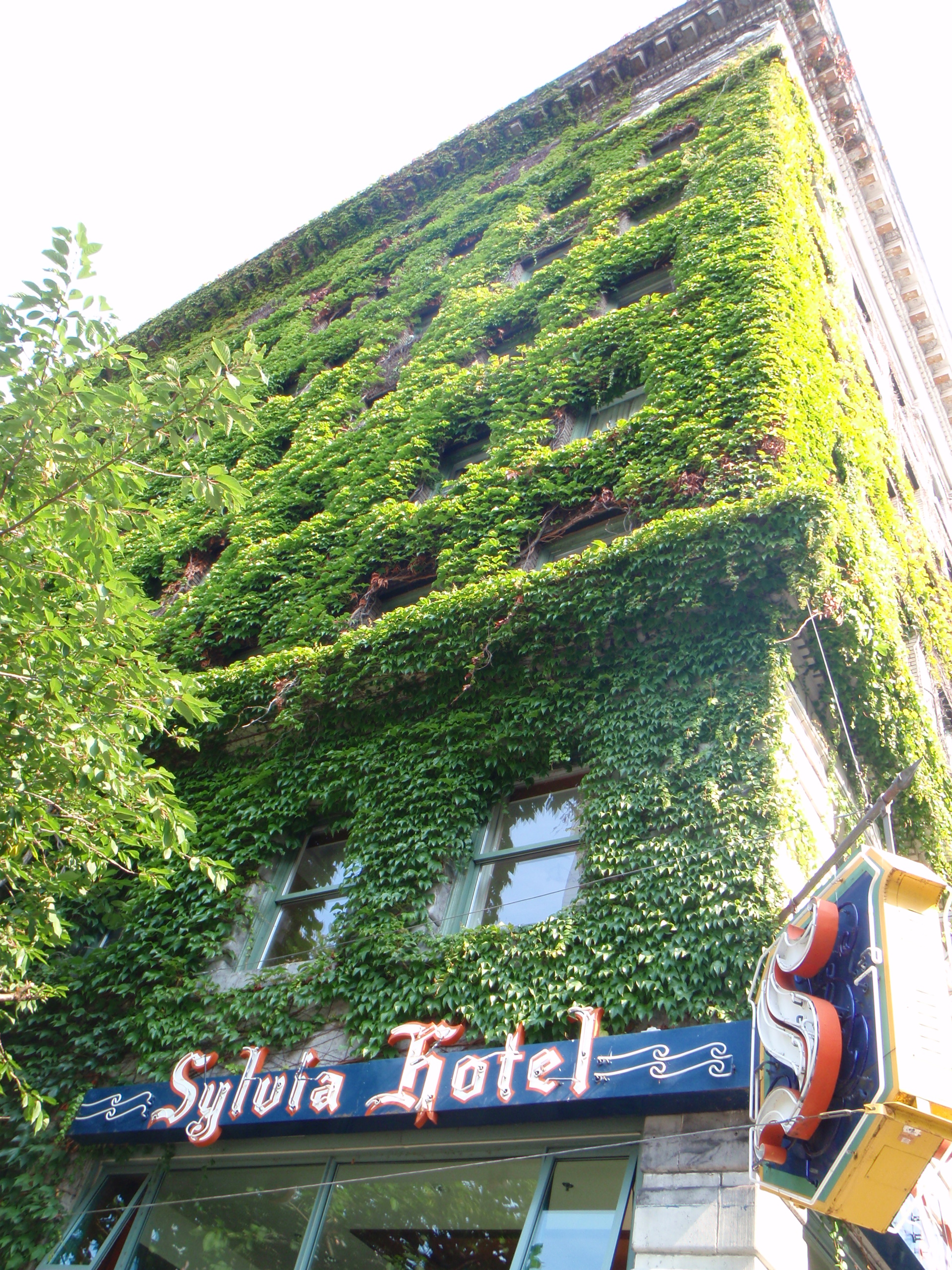 Sylvia Hotel Residences